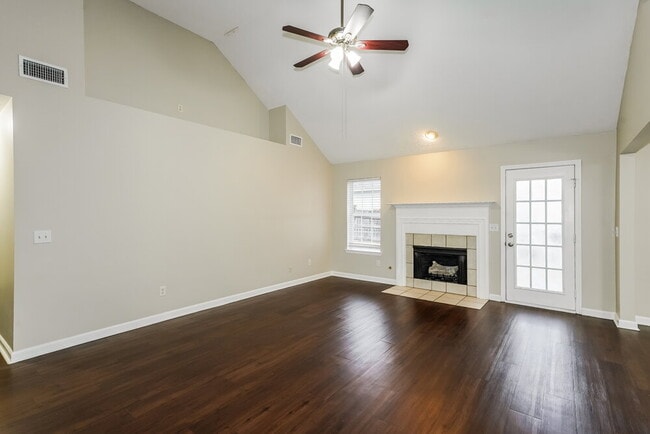 Building Photo - 7036 Hickory Pass Ln