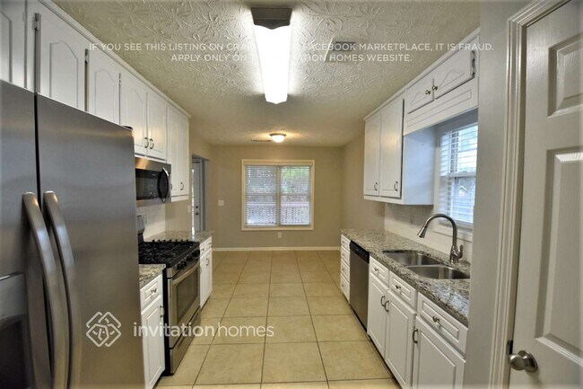Building Photo - 421 Oak Vista Ct