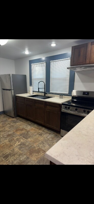 Foto del edificio - 1152 44th St N