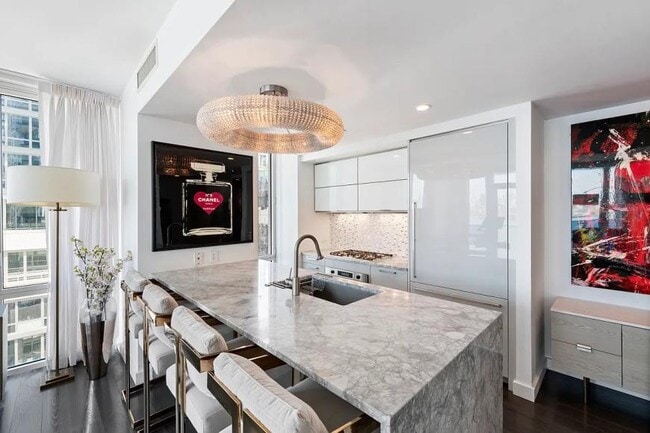 Building Photo - 1 bedroom in Brooklyn NY 11249