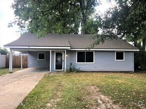Building Photo - 706 Picard Rd