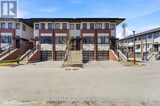Building Photo - 19 Markle Cres
