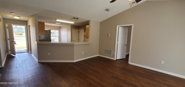 Building Photo - 3804 Hideaway Lane