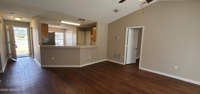 Foto del edificio - 3804 Hideaway Lane