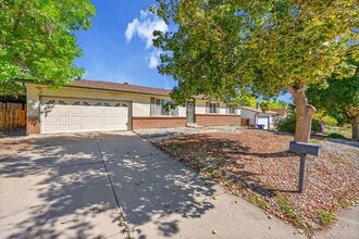 Building Photo - 16355 E Brown Dr