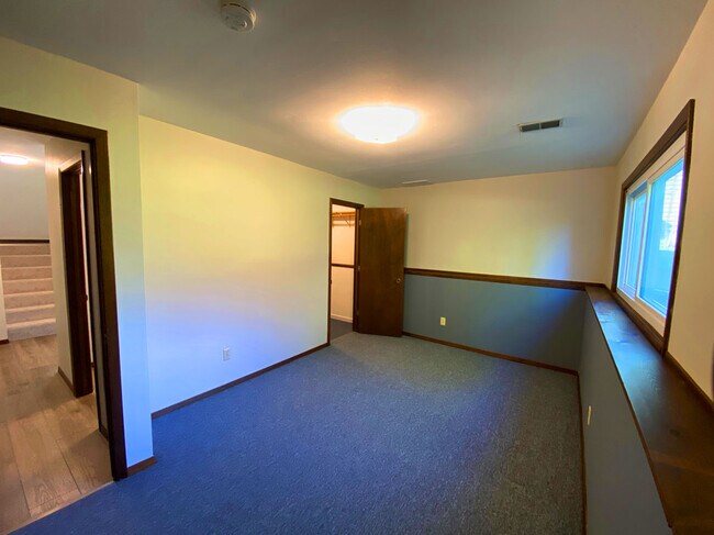 Bedroom 3 Downstairs - 2105 Vondron Rd