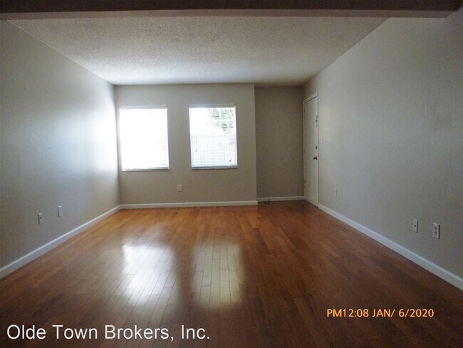Foto del edificio - 2 br, 1 bath House - 317 E Amelia St. #6