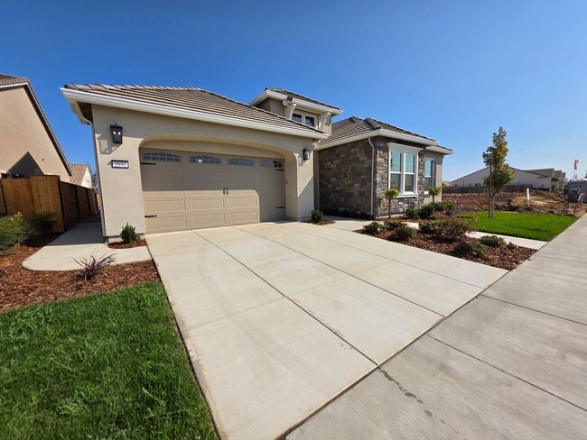 Building Photo - New construction 3 bedroom in Lodi!