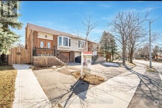 Building Photo - 35 Bay Crest Dr