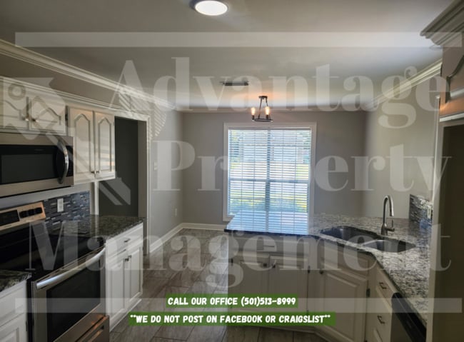 Foto del edificio - 3040 Crawford Loop