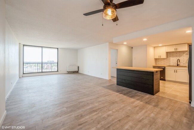 Foto del edificio - 501 W 24th Pl