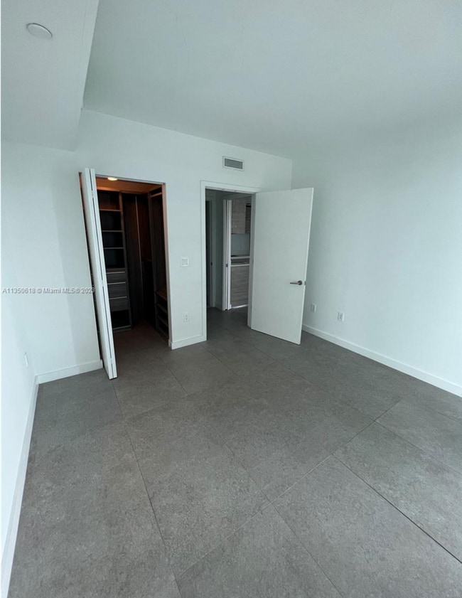 Foto del edificio - Live at the amazing Dua Residences || 1Bed/1bath