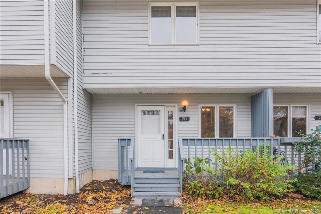 Foto principal - 249 New Britain Ave