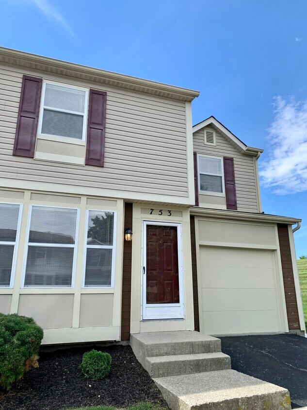 753 Ficus Dr Unit 23 F, Columbus, OH 43085 Condo for Rent in Columbus, OH