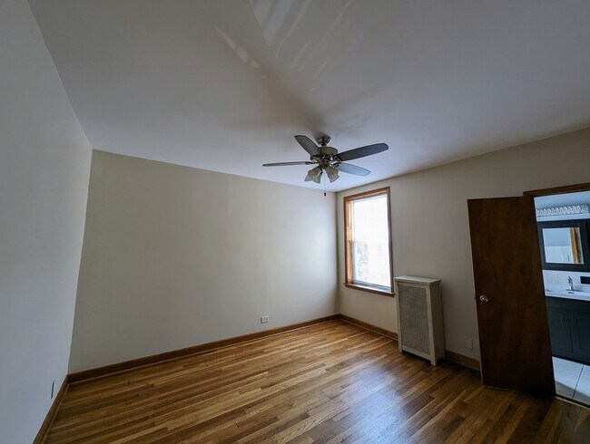 Foto del edificio - 6730 S Ridgeland Ave