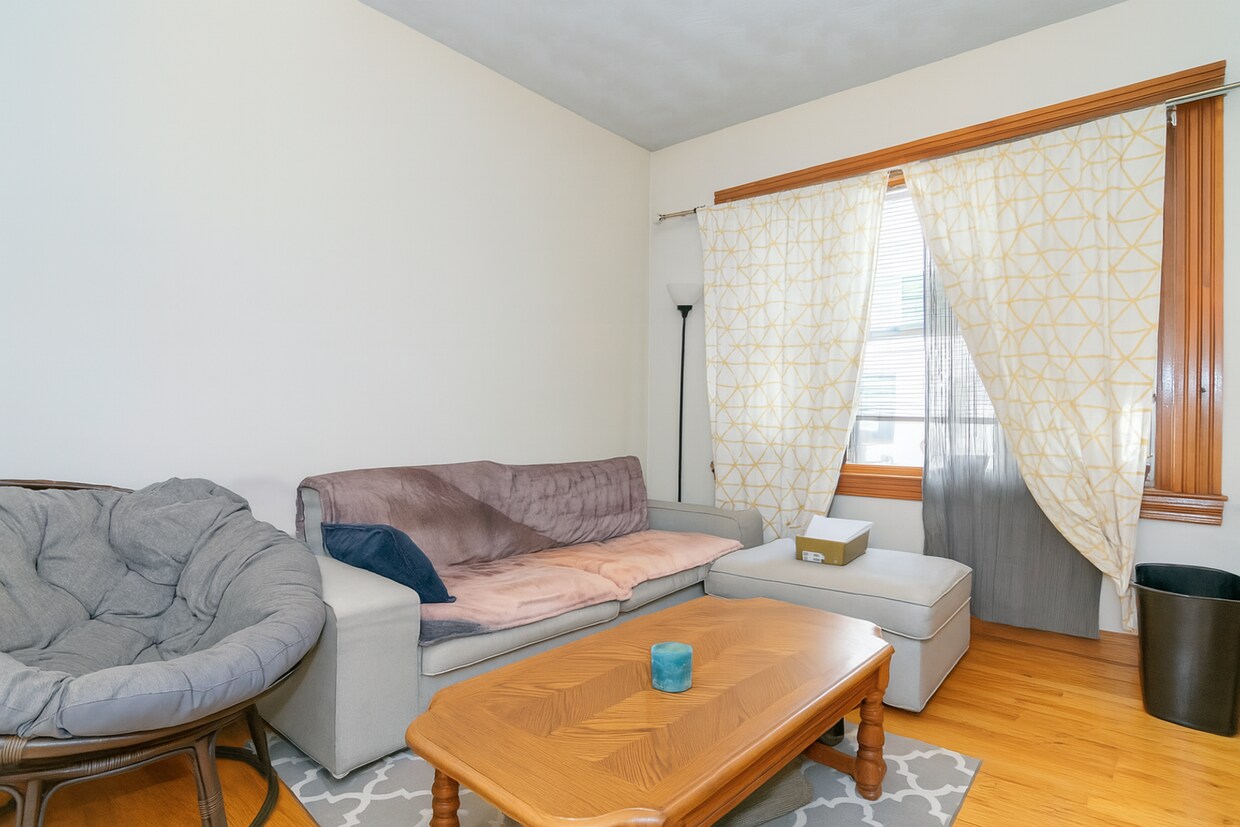 Foto principal - Spacious 2 Bed with Large Bedrooms & Great...
