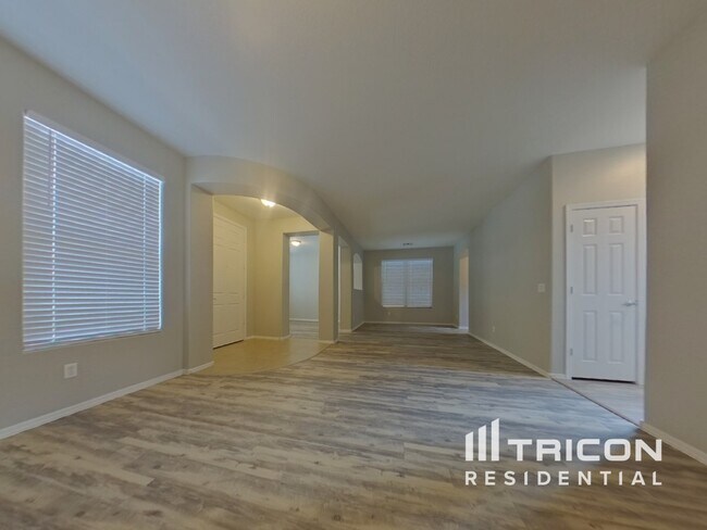 Foto del edificio - 16253 W Yavapai St