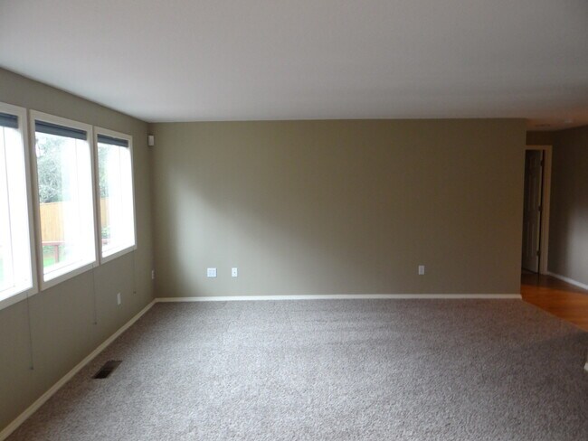 Foto del edificio - 12606 NE 37th Ct