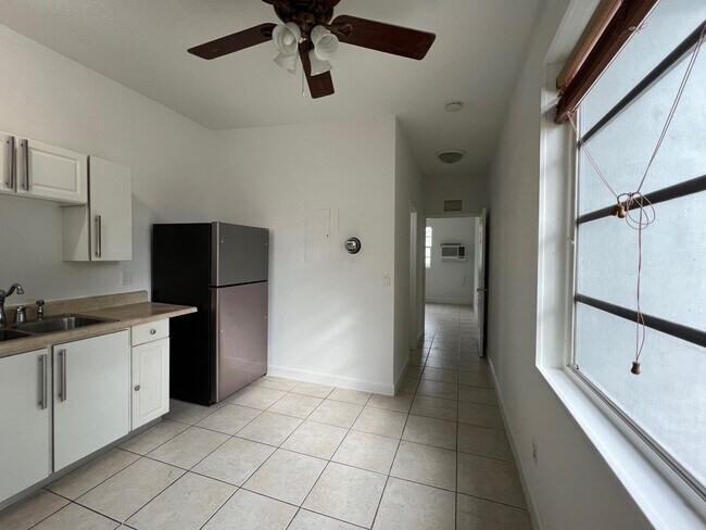 STAILESS STEEL APPLIANCES - 3620 NW 19th St