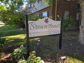 Building Photo - 3288 Coolidge Hwy