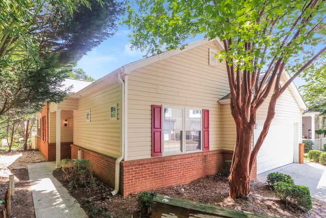 Building Photo - 186 Windcroft Ct NW