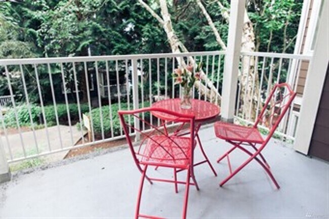 Foto del edificio - $300 off first months rent 2 Bedroom Condo...