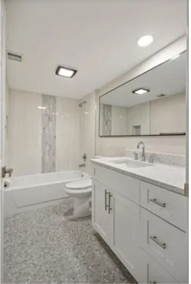 Foto del edificio - 3507 Village Blvd