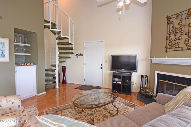 Foto del edificio - 6338 Oleander Dr