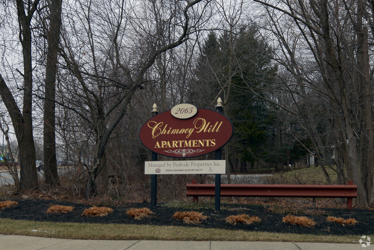 Building Photo - Chimney Hill Apartments