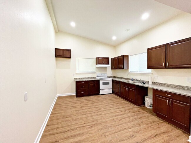 Photo - 3 Bedroom House located near LSU Campus