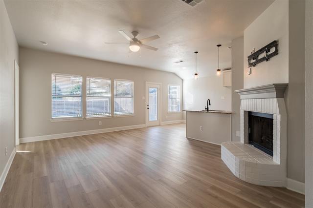 Building Photo - 205 Port Ingleside Dr