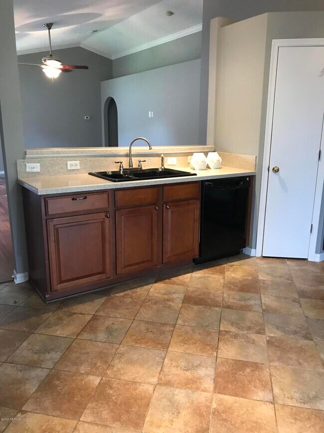 Foto del edificio - 1548 Slash Pine Ct