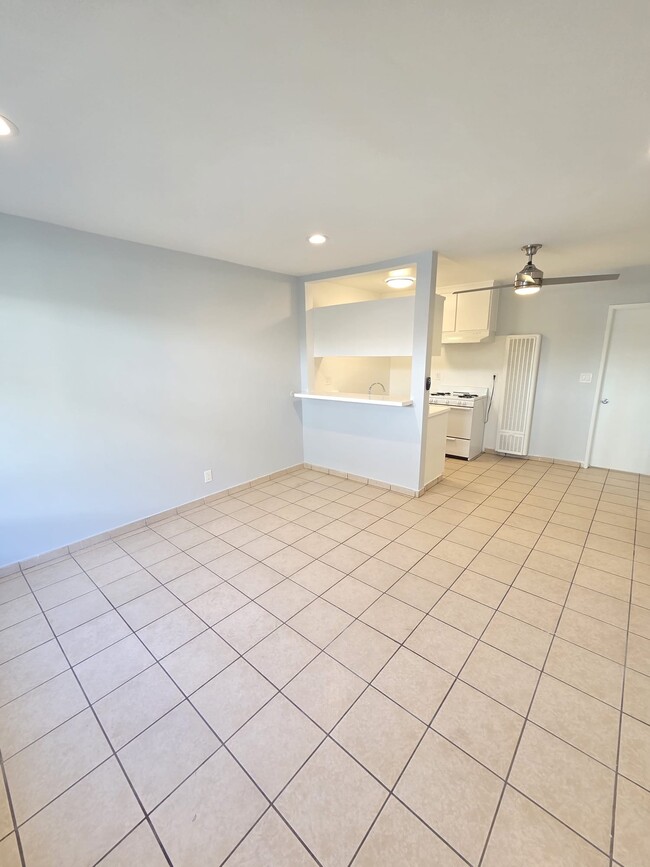 Building Photo - 4660 Kester Ave