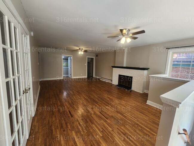 Foto del edificio - 3434 E 9th St N