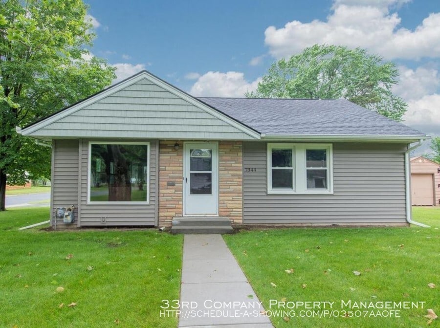 Classic, Modernized Richfield Bungalow! House Rental in Richfield, MN
