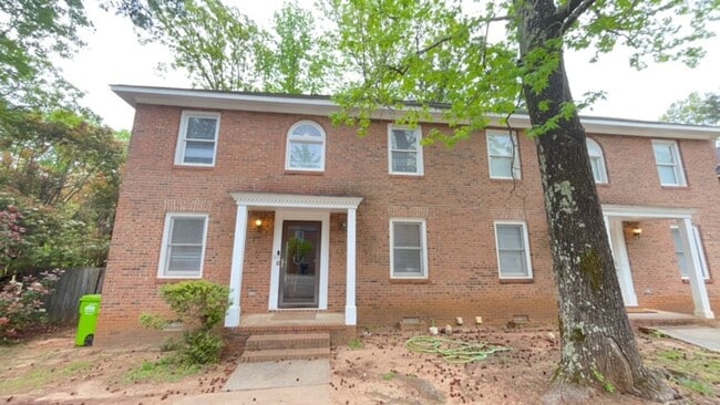 Building Photo - 1 Crescent Ln