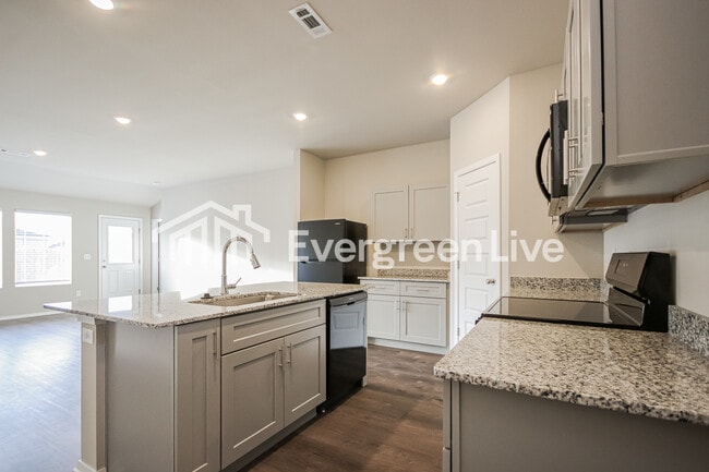 Foto del edificio - 6615 NW Kathleen St