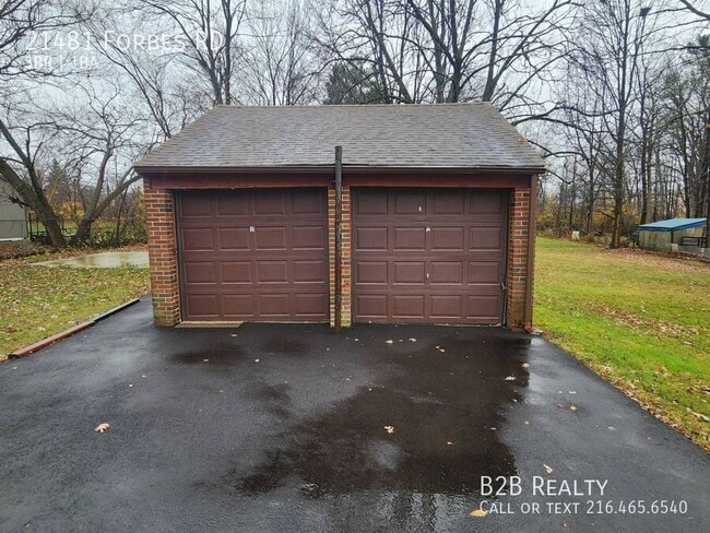 Building Photo - 21481 Forbes Rd