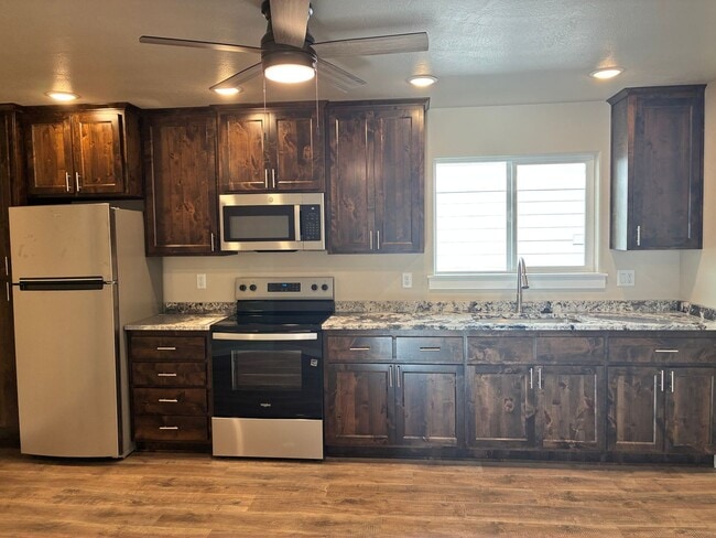 Building Photo - 7869 Houston Lp