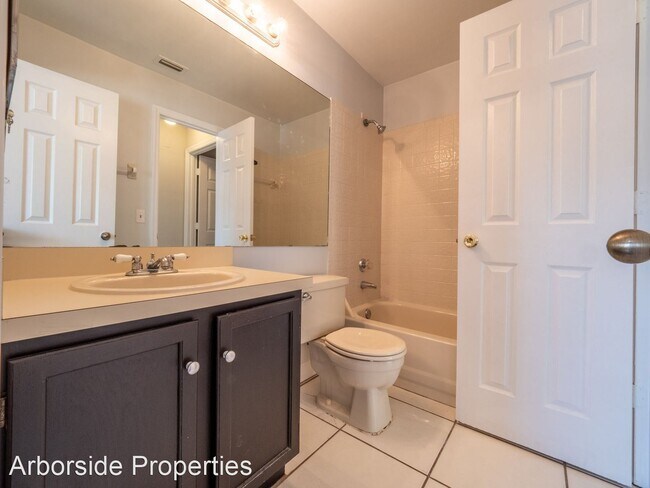 Foto del edificio - 944 Bakewell Ct