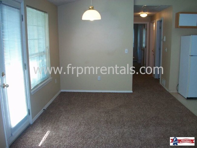 Foto del edificio - 2183 S Stephen Ave