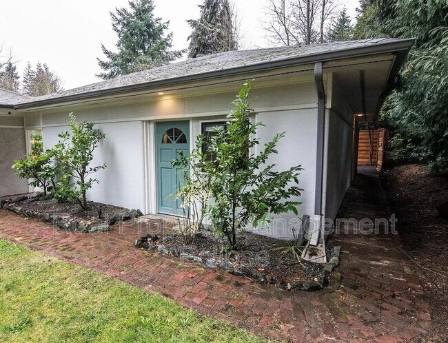Building Photo - 19311 100th Ave NE
