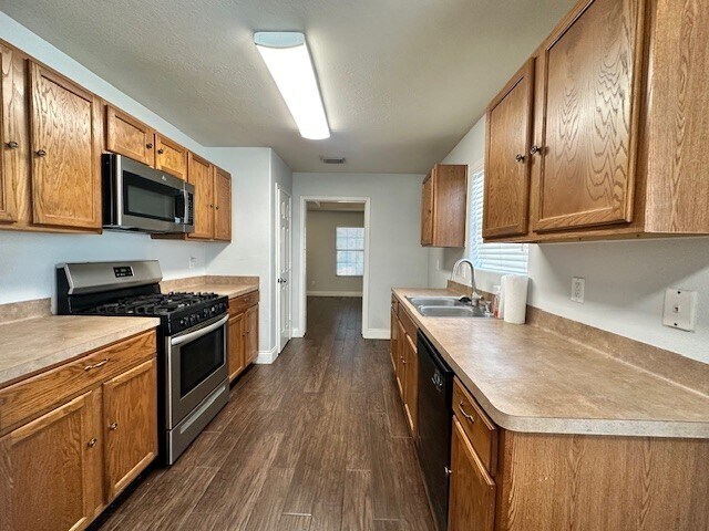 Foto del edificio - 10403 Hurst Hill Ln