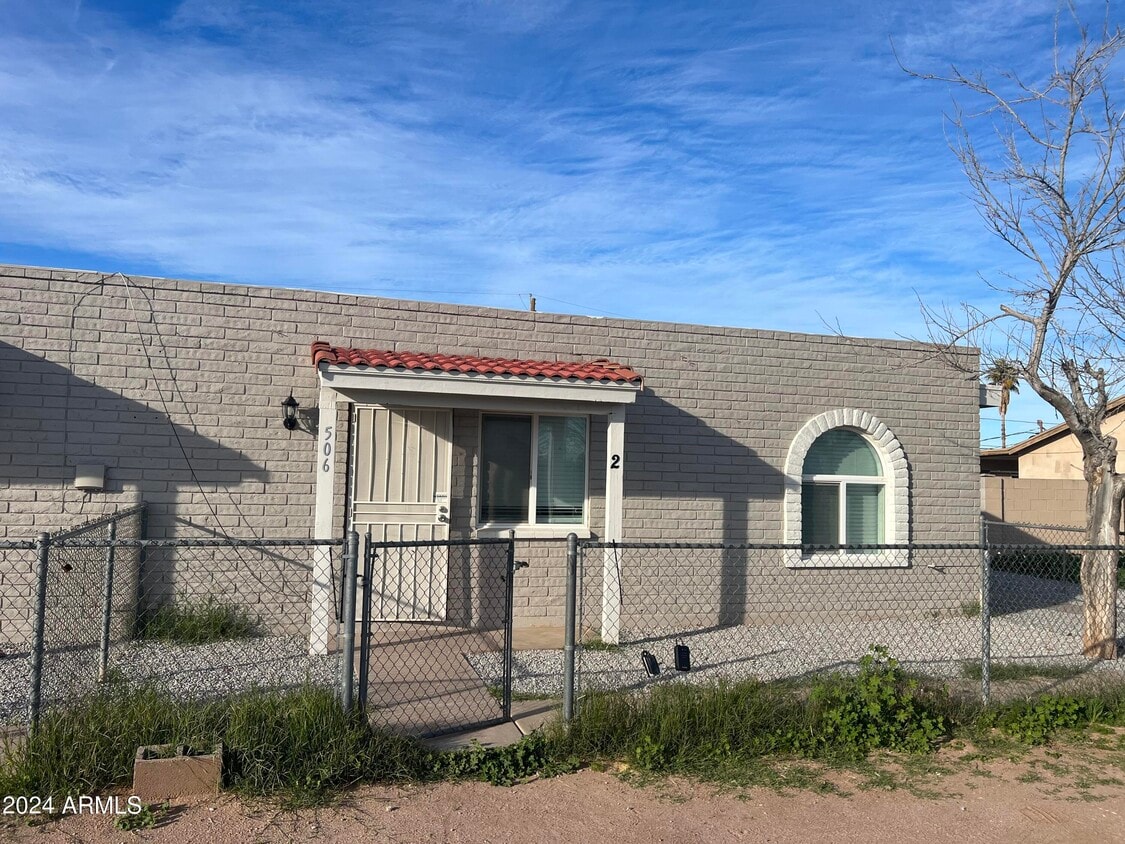 506 E Southern Ave Unit 2, Apache Junction, AZ 85119 Room for Rent in