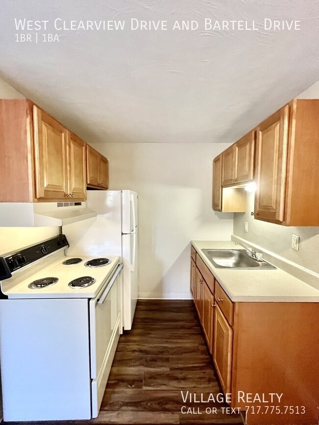 Foto del edificio - Newly-renovated 1-Bed Convenient to I-83 &...