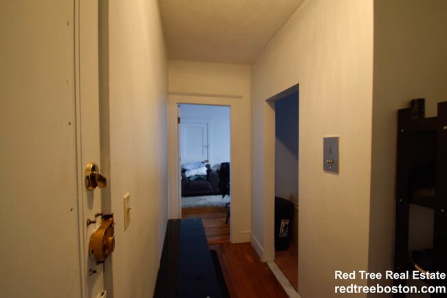 Foto del edificio - 10 Scottfield Rd