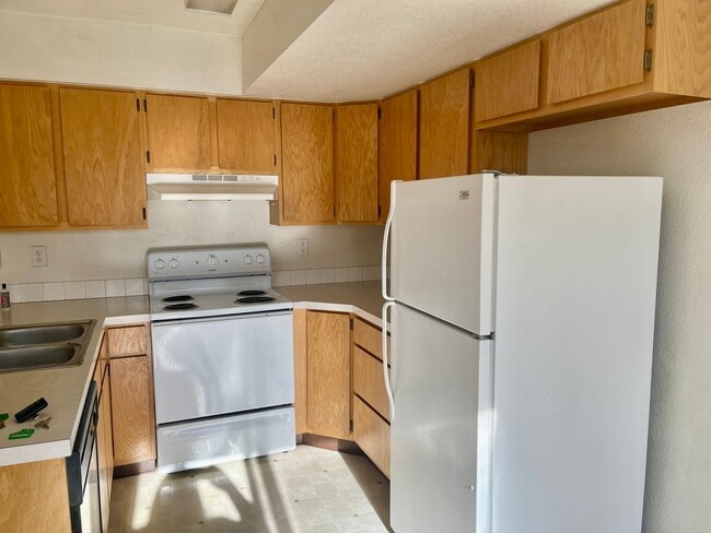 Foto del edificio - 2 story Duplex