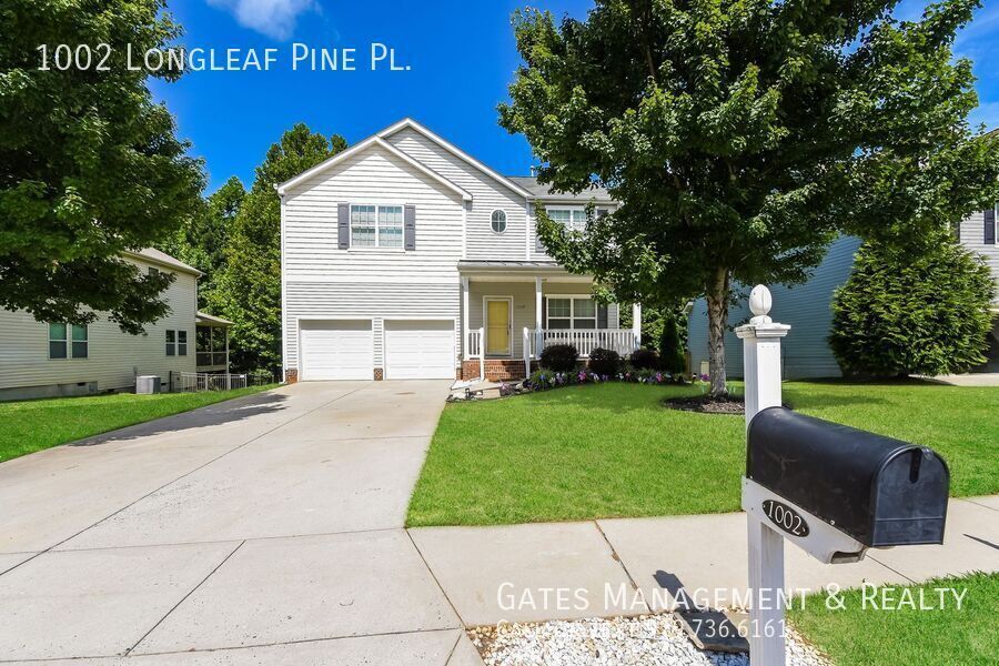 Primary Photo - 1002 Longleaf Pine Pl