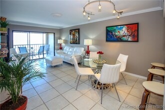Building Photo - 4720 NE Sandpebble Trce