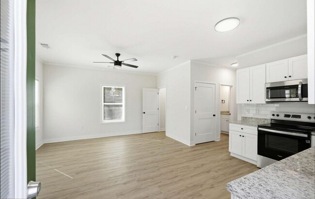 Building Photo - NEW CONSTRUCTION! AVAILABLE MARCH 15, 2026